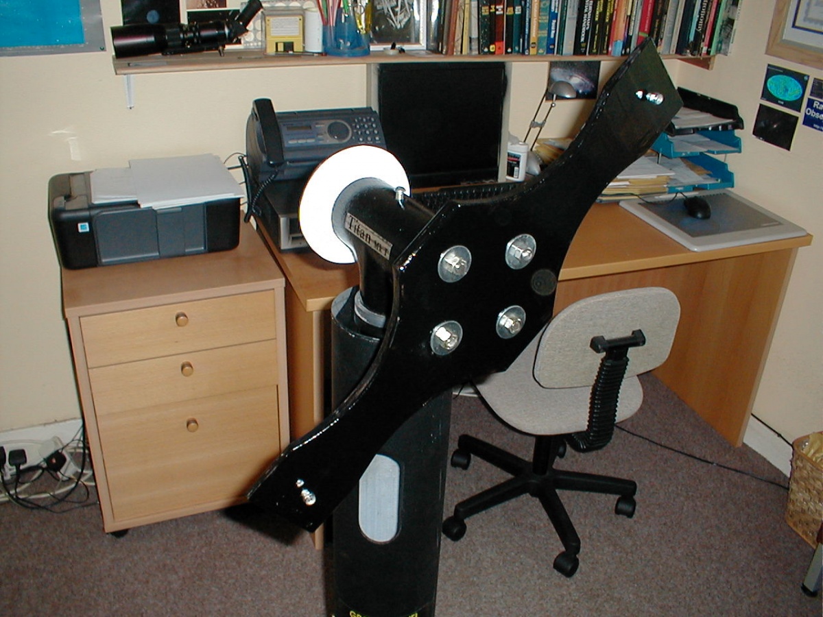 Wanted  a simple mounting  that was Altaz and came up with this one and love it its Rock solid and its new pier is 5' and my 120mm Refractor is a joy to use on it
Quick and Simple but Effective......