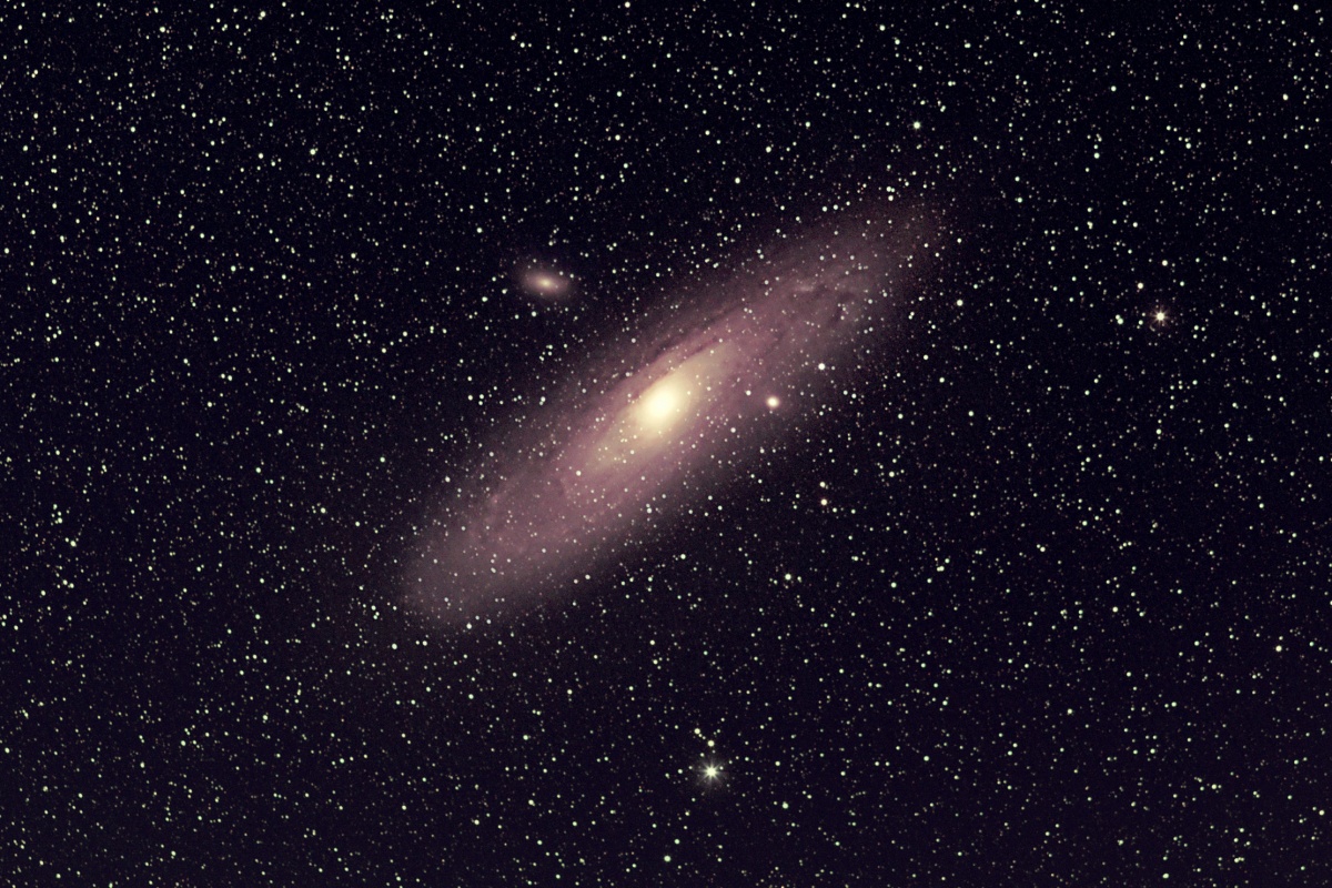 M31 (+ M32 and M110) imaged through the trusty 200mm lens at f4. Used 3 minute unguided subs, about an hour and a half of data in total.