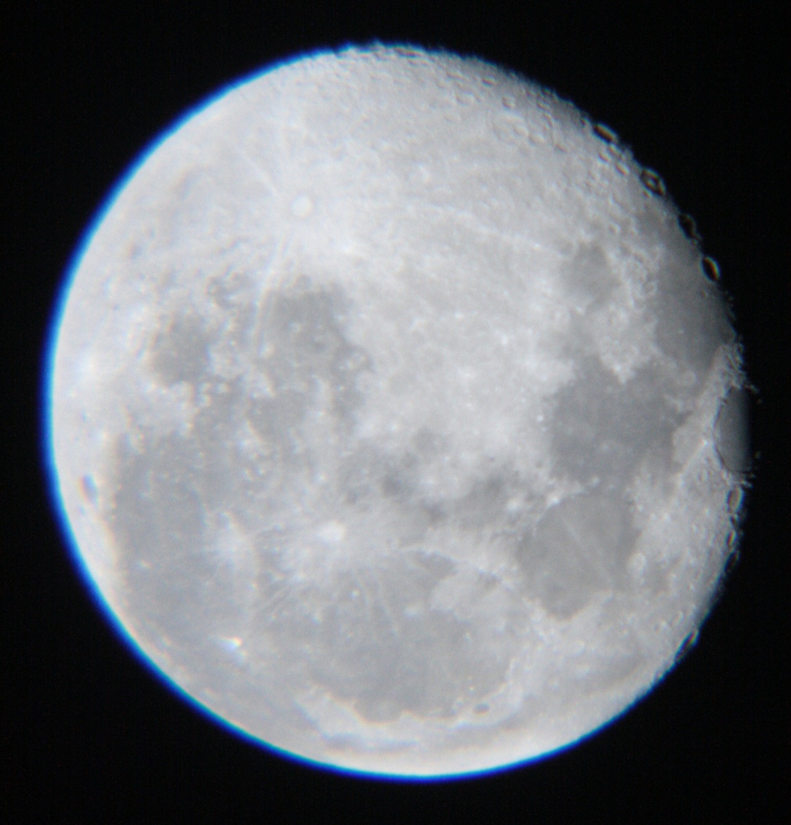 This is the straight shot of the moon with the 130P using a 25mm lense. (Awful aint it!)