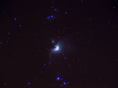 m42 3dr try,  Sky watcher 102mm F5 equator EQU3 pro mount, Olypmus 410e, out side, tracking. PART MOON visable.