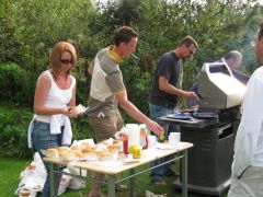 Tracey, Darren, Ian & Martin cooking and serving up the grub