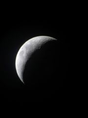 Moon 15-4-13