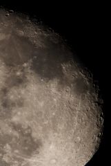 Lunar Terminator
Taken using a Skywatcher Equinox 80 ED refractor with stacked Canon 1.4x & 2x Extenders, single frame, then heavily cropped.