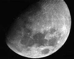 Moon 20111204 mcrae