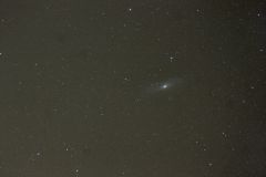 andromeda.
1x5 minit exposure eos 300d 90mm lens  pigybacked
