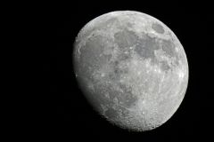 1st DSLR moon image
