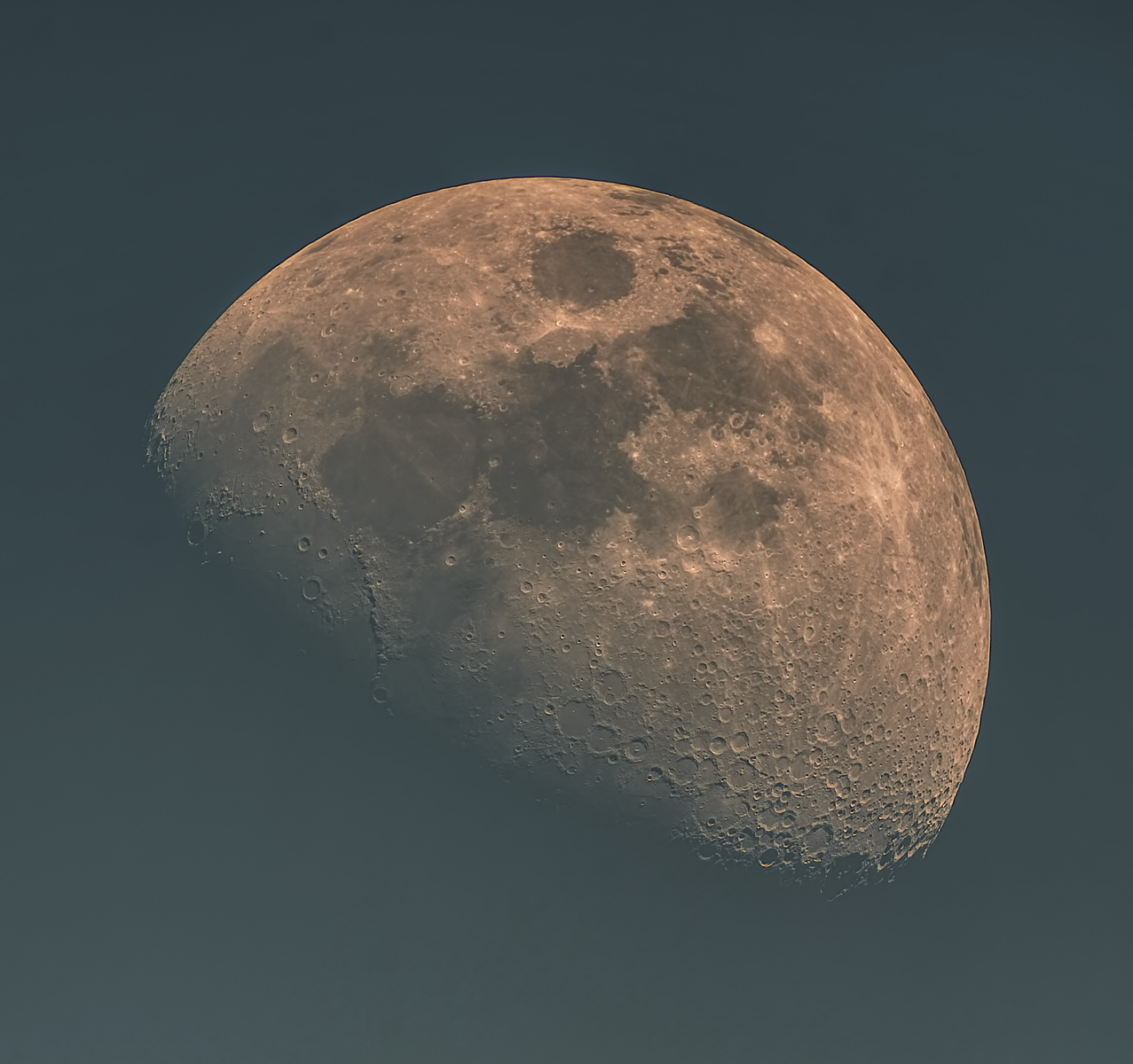 moon 4-5-17 n 17.00.png