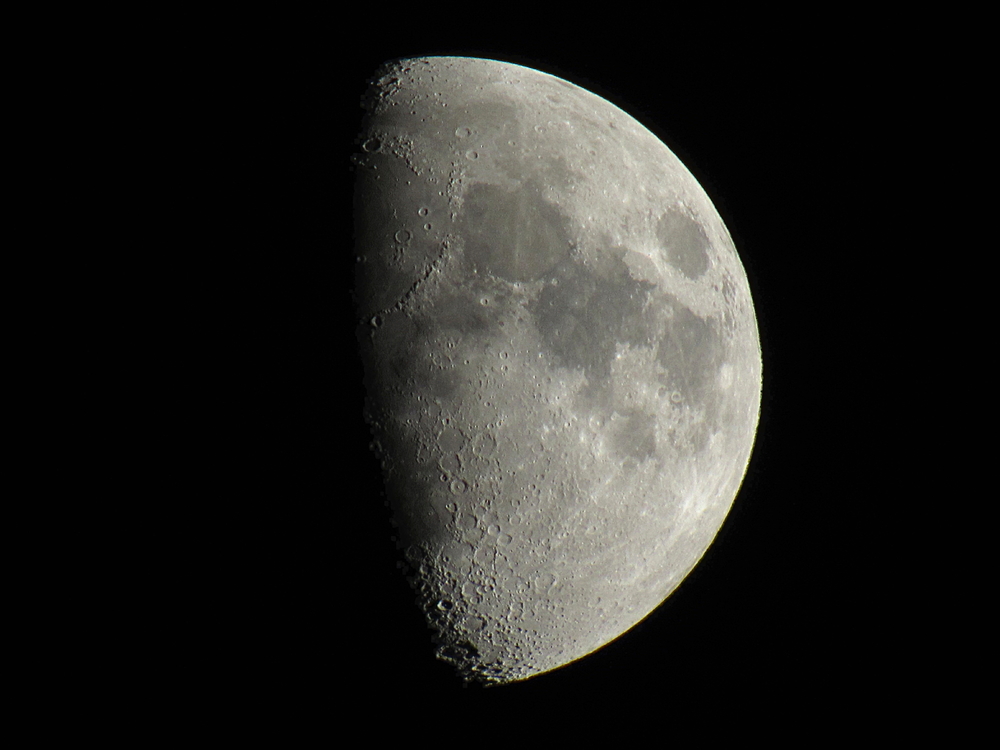 Moon Canon SX530 2.jpg