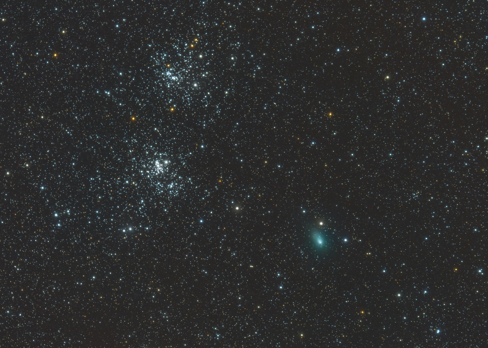 Double Cluster in Perseus with C/2017 T2 ( PanSTARRS )